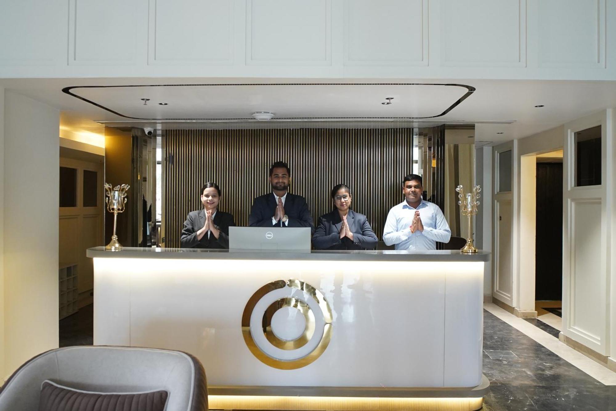 Hotel Ornate Lucknow Extérieur photo
